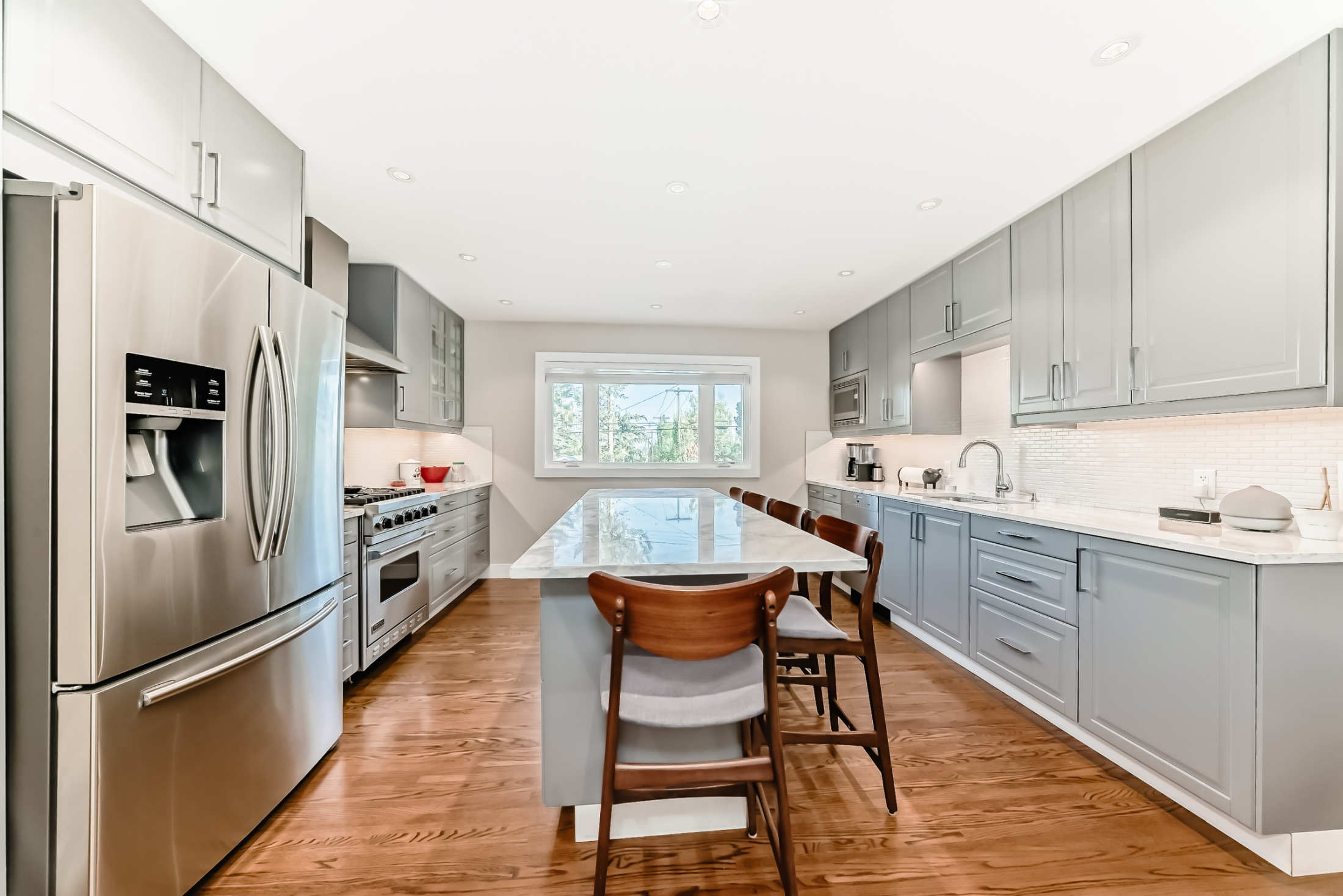 Just Listed in YYC!